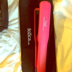 Hair straightener
